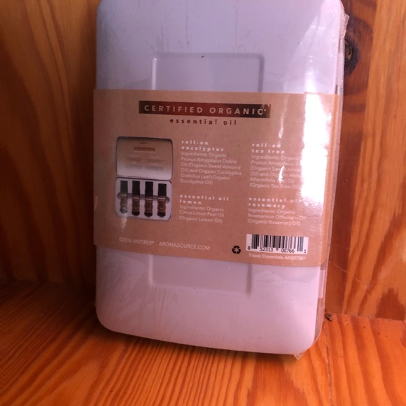 NWT organic essential oils - Picture 3 of 3